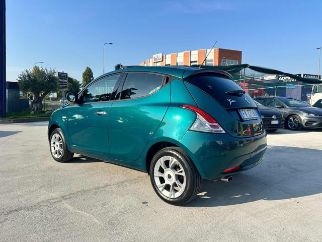 LANCIA Ypsilon 1.2 69 CV 5 porte S&S Gold OK NEOPATENTATO