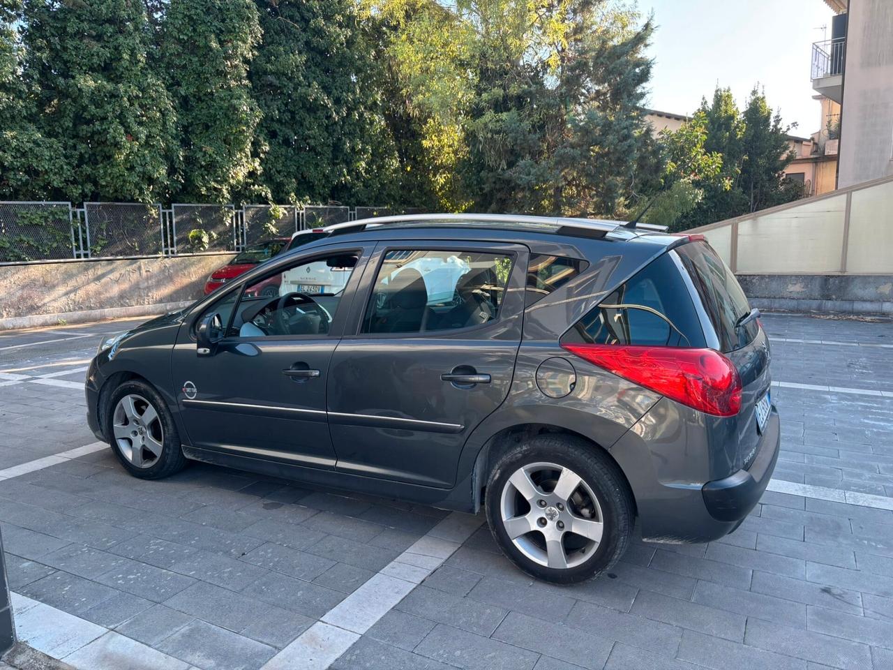 Peugeot 207 1.6 HDi 93CV SW