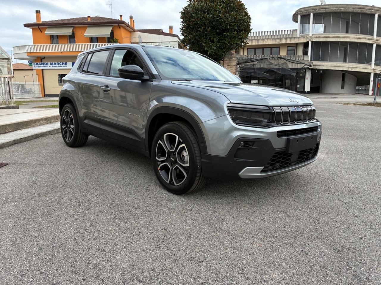 Jeep Avenger 1.2 Turbo 110 CV MHEV Summit