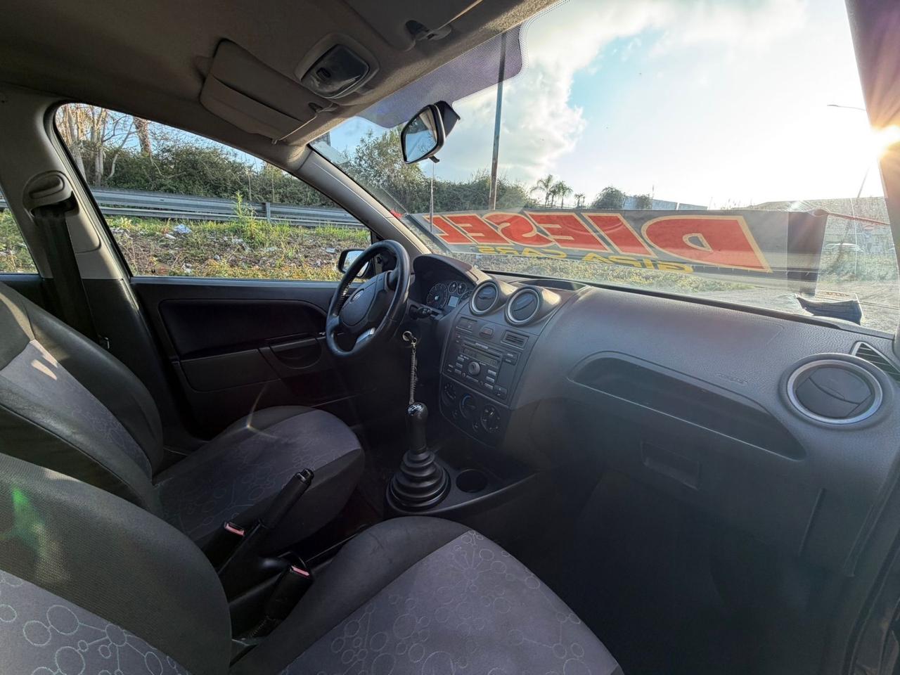 Ford Fiesta 1.4 TDCi 5p. Ghia