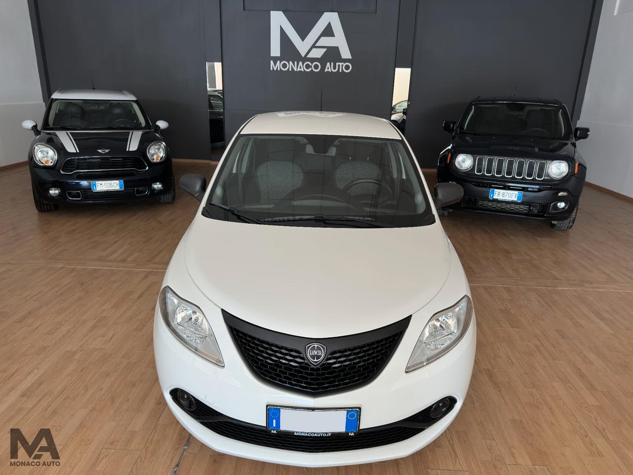 Lancia Ypsilon 1.0 FireFly Hybrid 70CV 2020