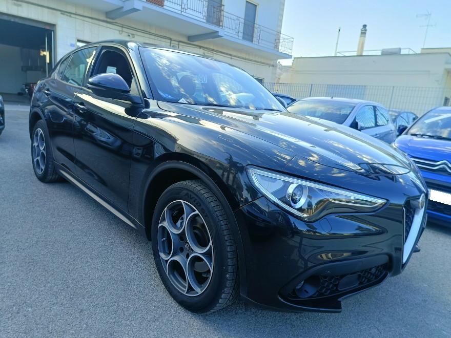 Alfa Romeo Stelvio 2.2 t Sprint Q4 190cv auto