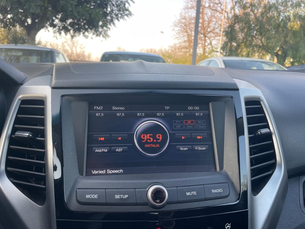 Ssangyong Seleziona Ssang yong tivoli 1.6 d 115 cv BE