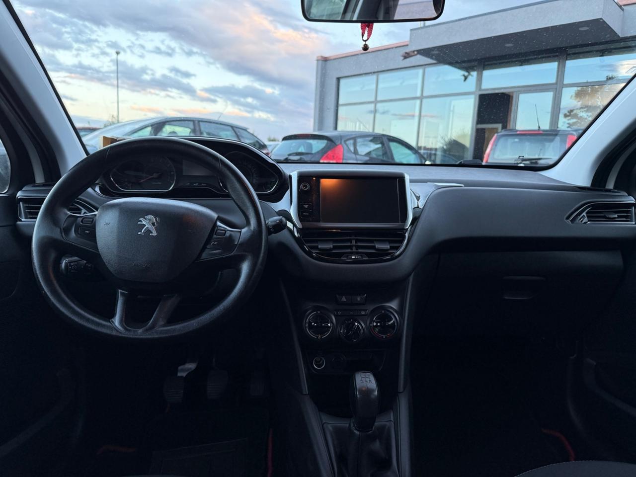 Peugeot 208 1.2 Benzina