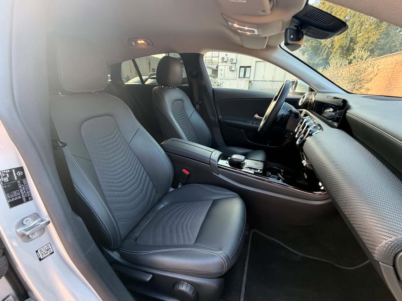 Mercedes CLA 180d-149.000km-GARANZIA-2023