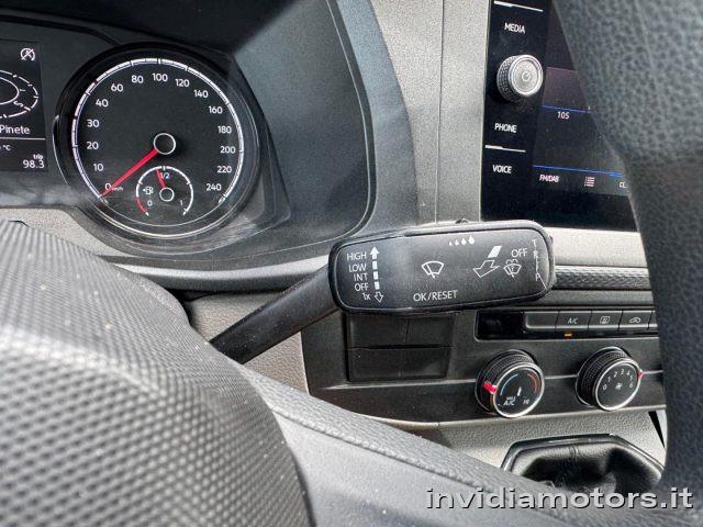 VOLKSWAGEN Caravelle T6.1 9 POSTI-NAVIGATORE