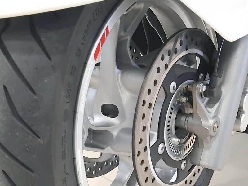 Suzuki Burgman 400 ABS