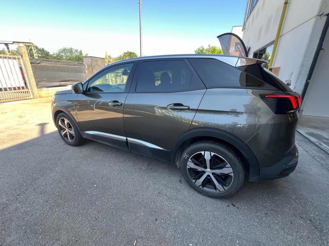 PEUGEOT 3008 PureTech Turbo 130 S&S Allure