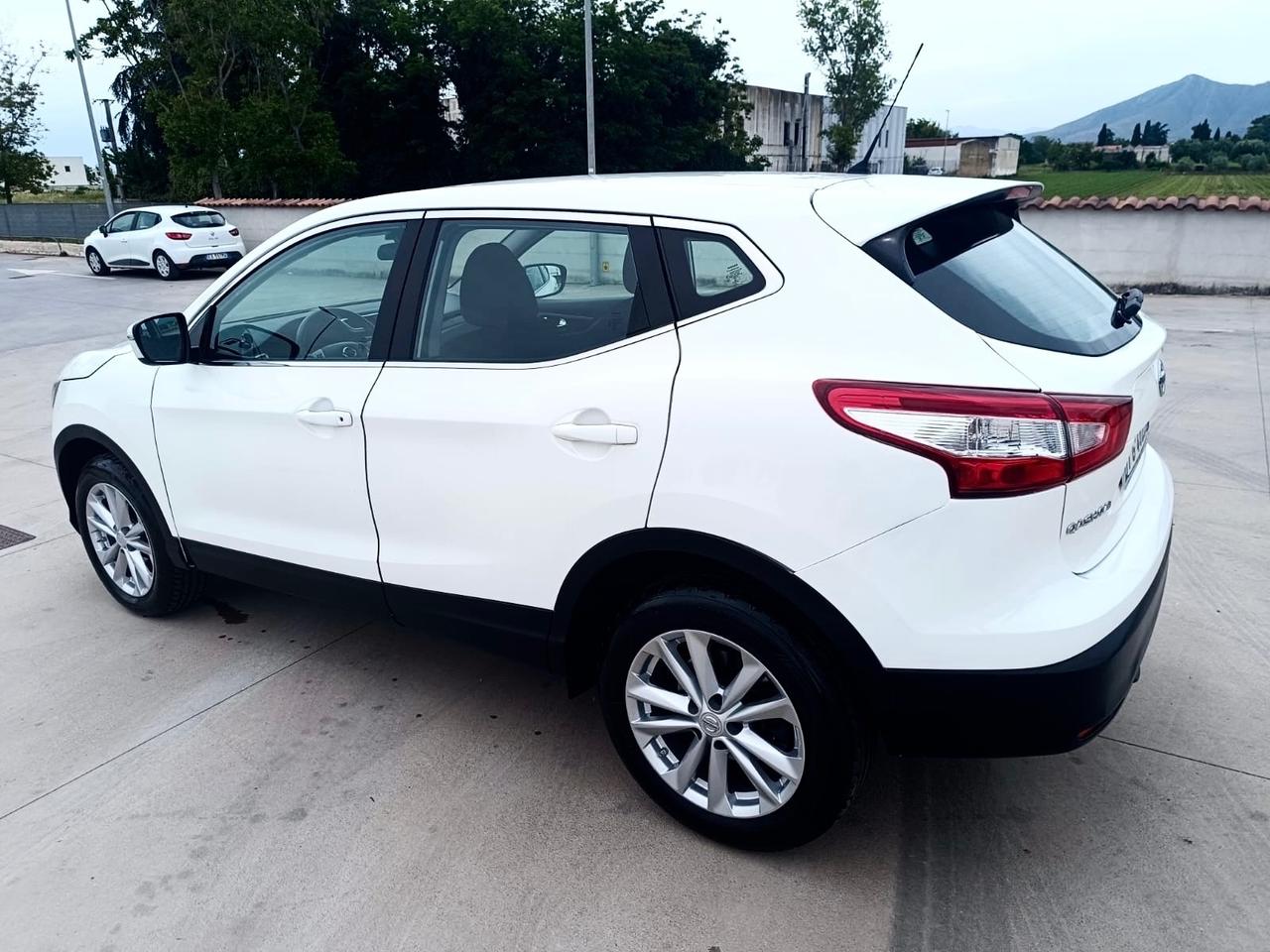 Nissan Qashqai 1.5 dCi N-Vision