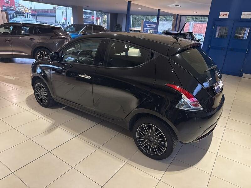 Lancia Ypsilon Ypsilon 1.0 FireFly 5 porte S&S Hybrid Ecochic Gold