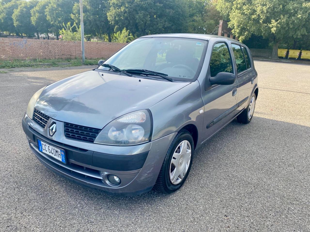 Renault Clio 1.2 cat 5 porte Symbol
