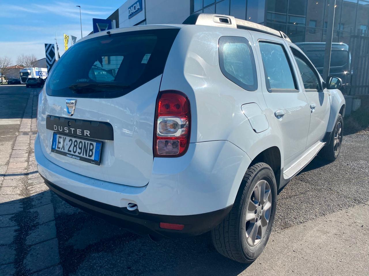 Dacia Duster 1.6 110CV 4x2 metano Lauréate 104000 km !