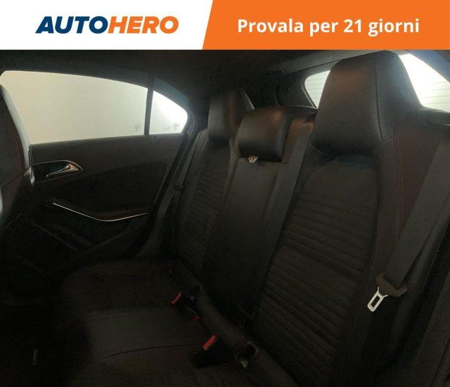 MERCEDES-BENZ A 180 d Premium