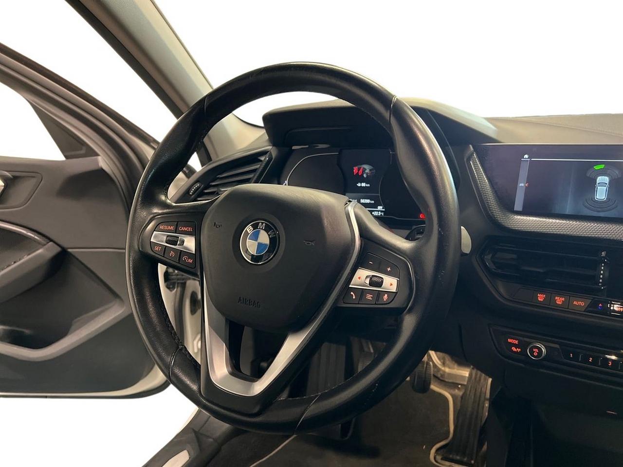 BMW Serie 1 F40 - 118i Sport 136cv