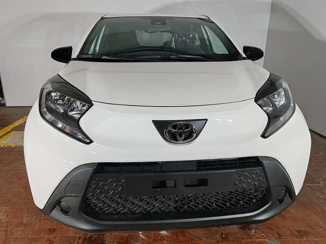 Toyota Aygo X 1.0 72cv Active + Telecamera