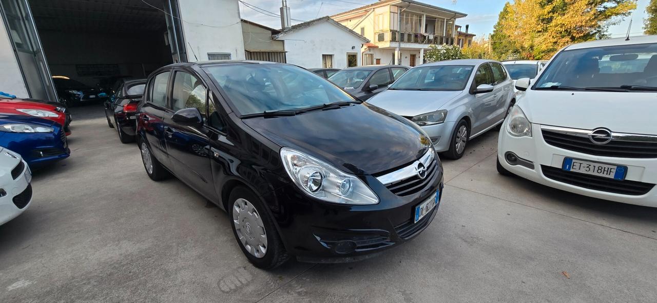 Opel Corsa 1.2 5 porte Club