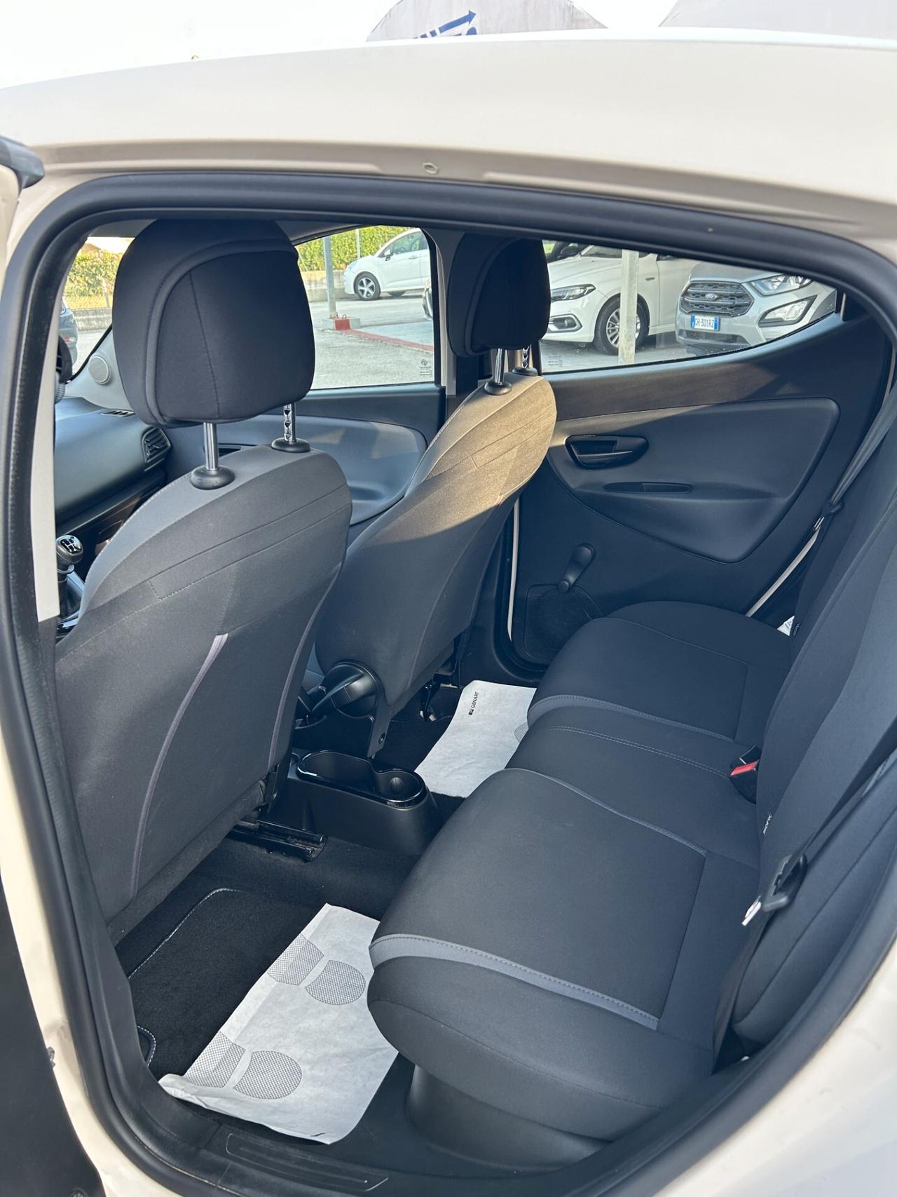 Lancia Ypsilon 0.9 TwinAir 85 CV 5 porte Metano Ecochic Gold