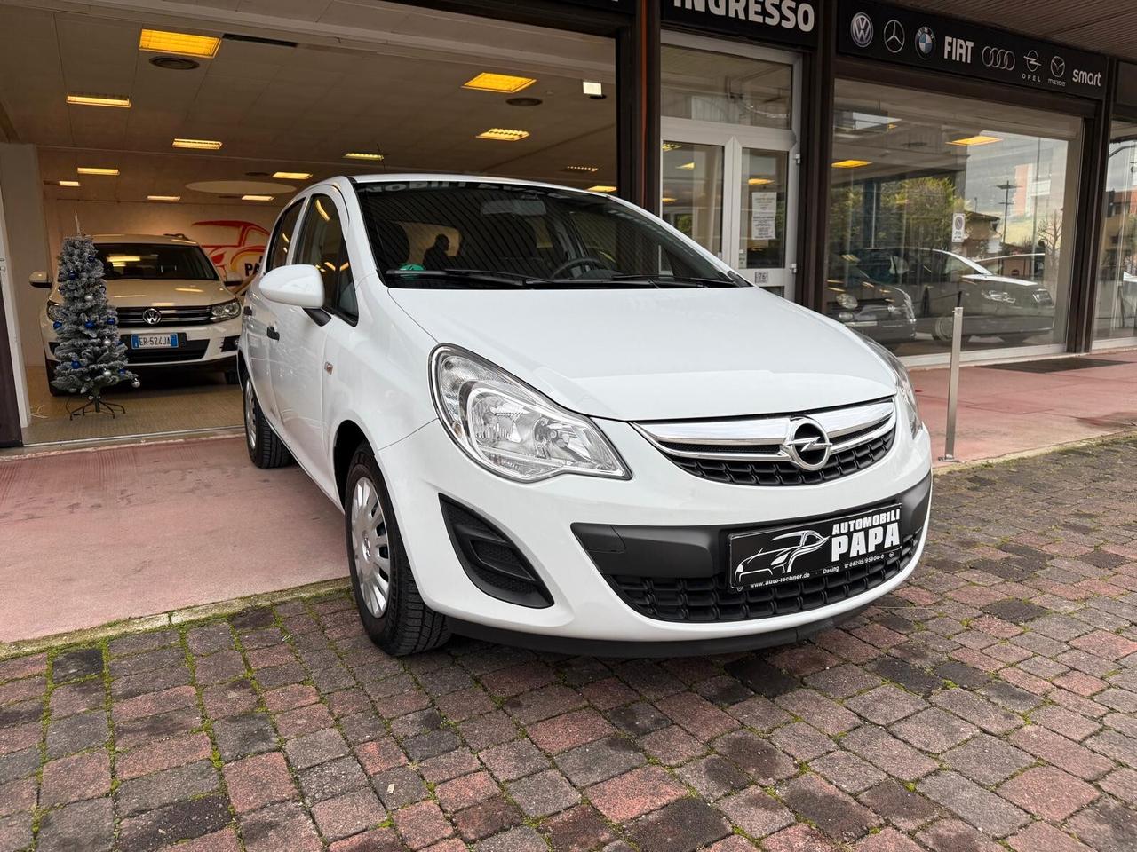 Opel Corsa 1.2 5 porte