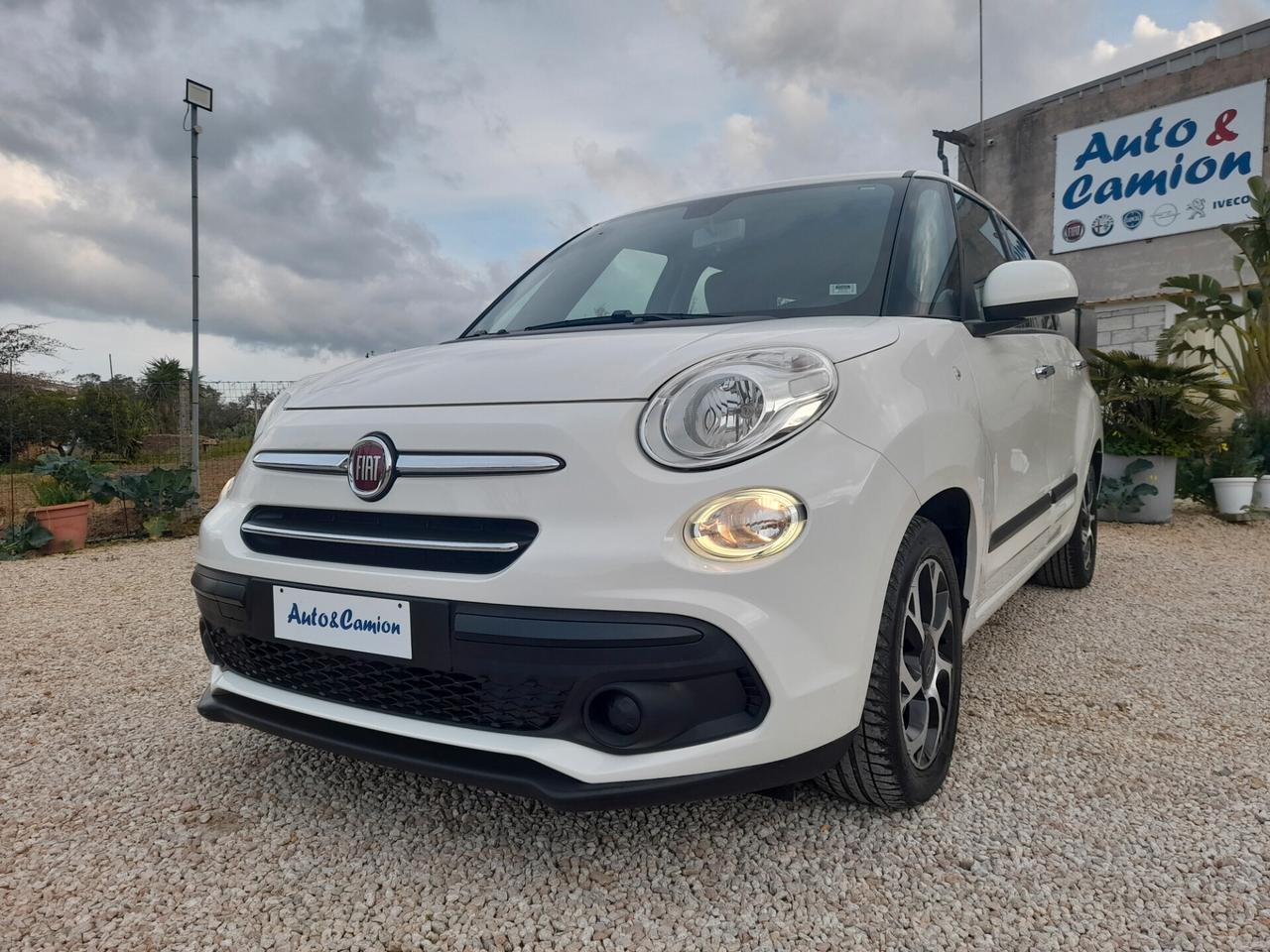 Fiat 500L 1.6 MJT 120 CV Lounge 7 POSTI