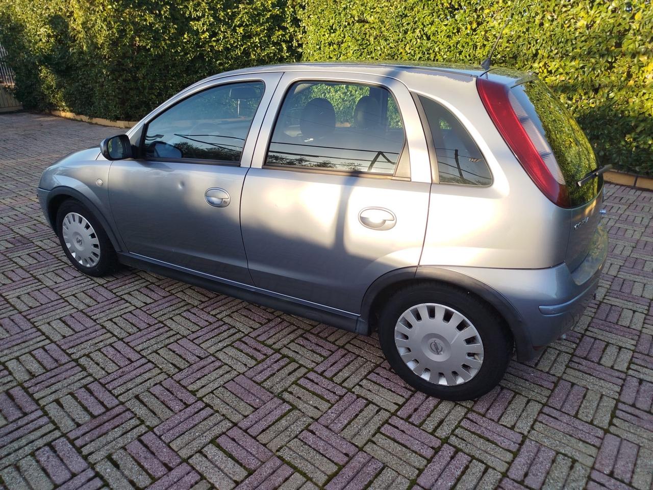 Opel Corsa 1.3 16V CDTI cat 5 porte Cosmo