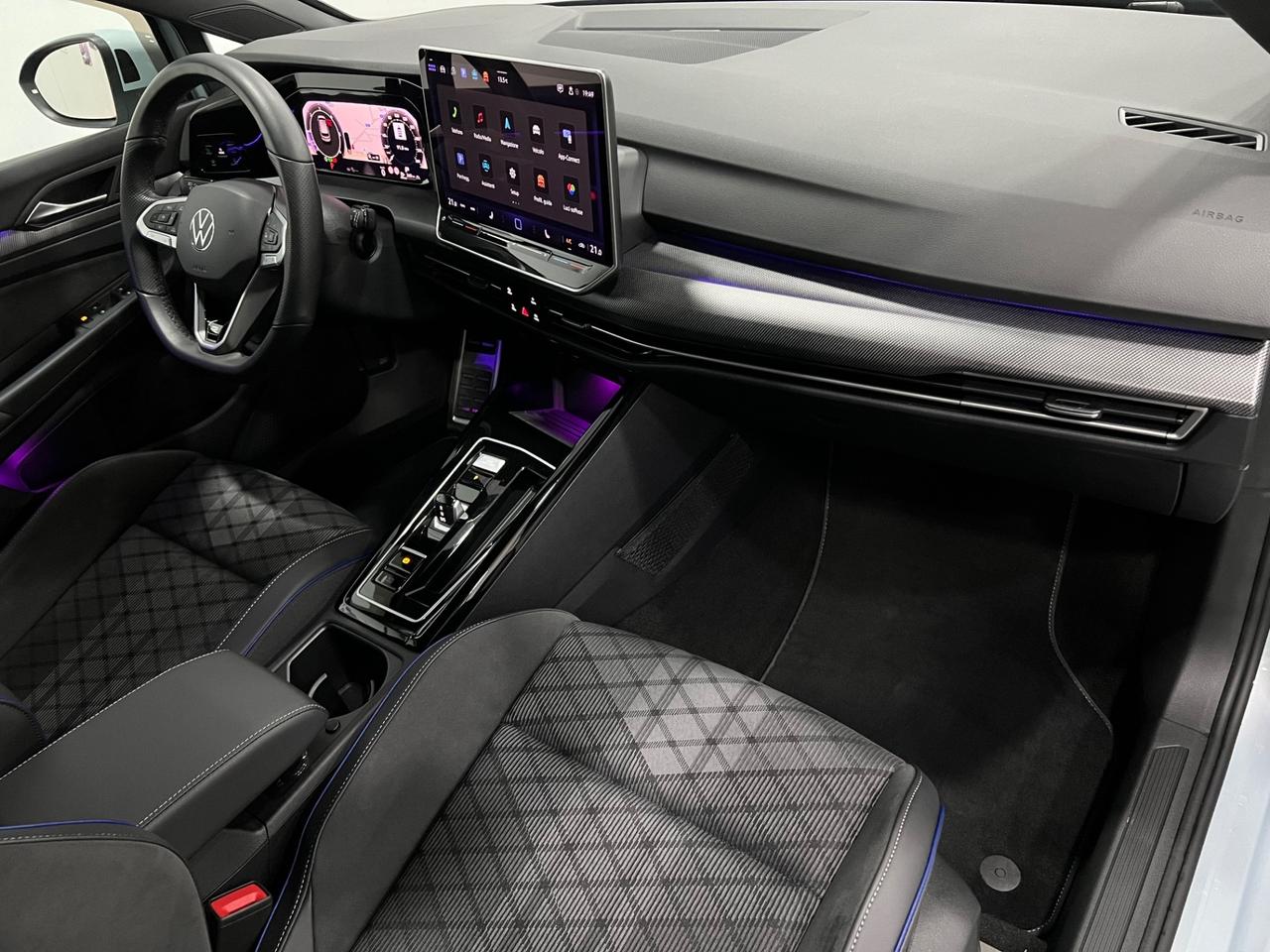 VOLKSWAGEN GOLF 8.5 2.0 TDI DSG R-Line Plus 150 cv