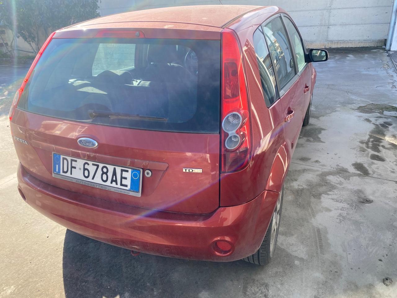 Ford Fiesta 1.4 TDCi 5p. Titanium