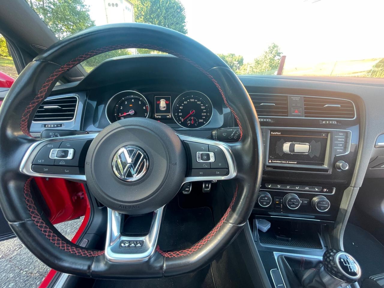 Volkswagen Golf GTI VII 5p 2.0 tsi 220CV