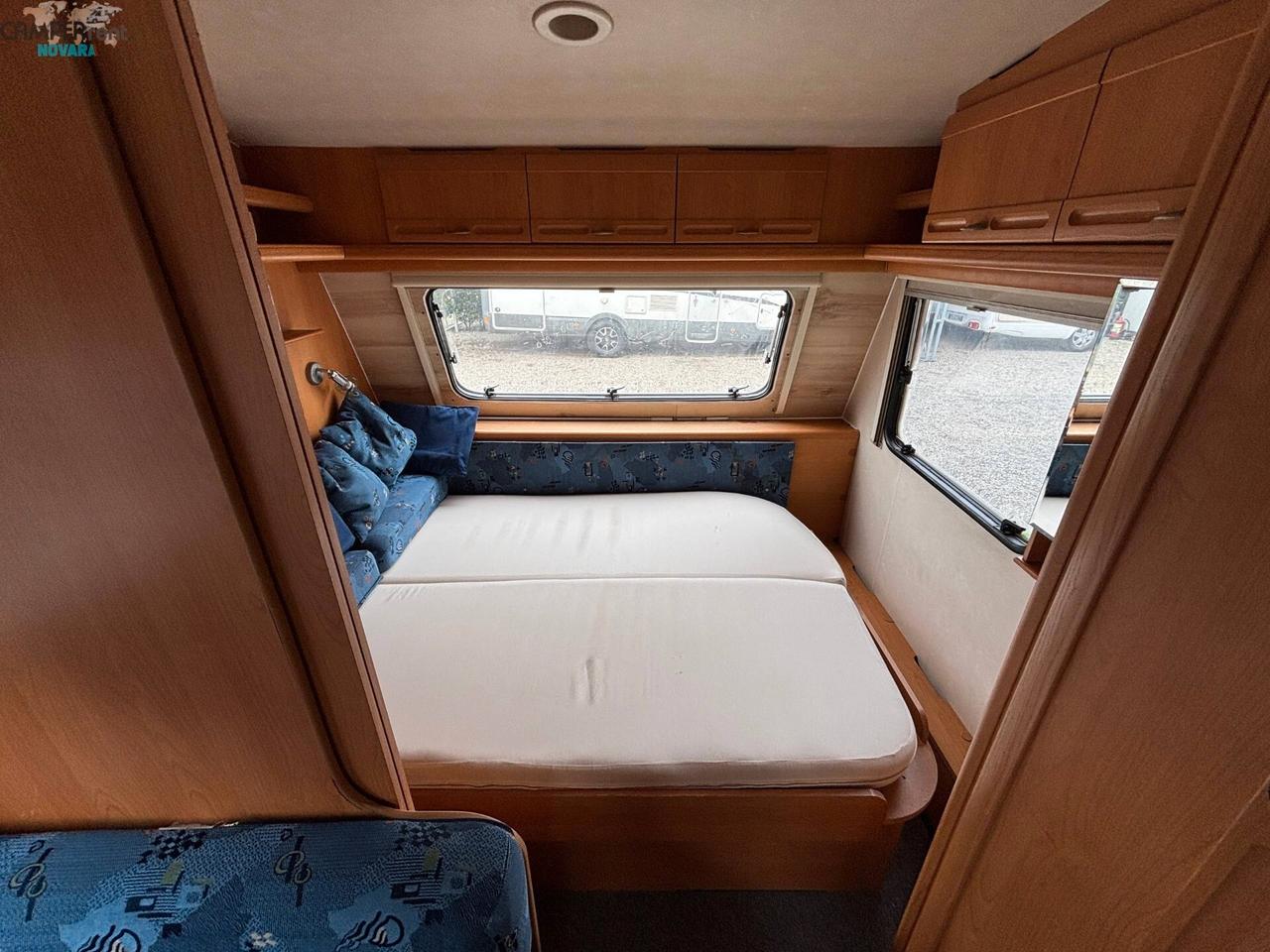 ADRIA UNICA B 462 PH - roulotte con letto matrimoniale