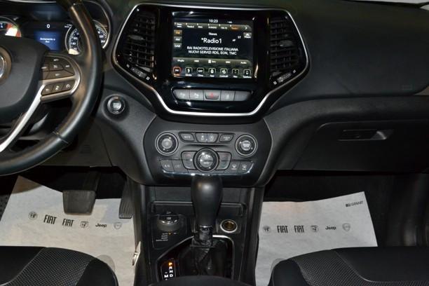 JEEP Cherokee OVERLAND 2.2 DS 4WD 9AT 195HP E6D
