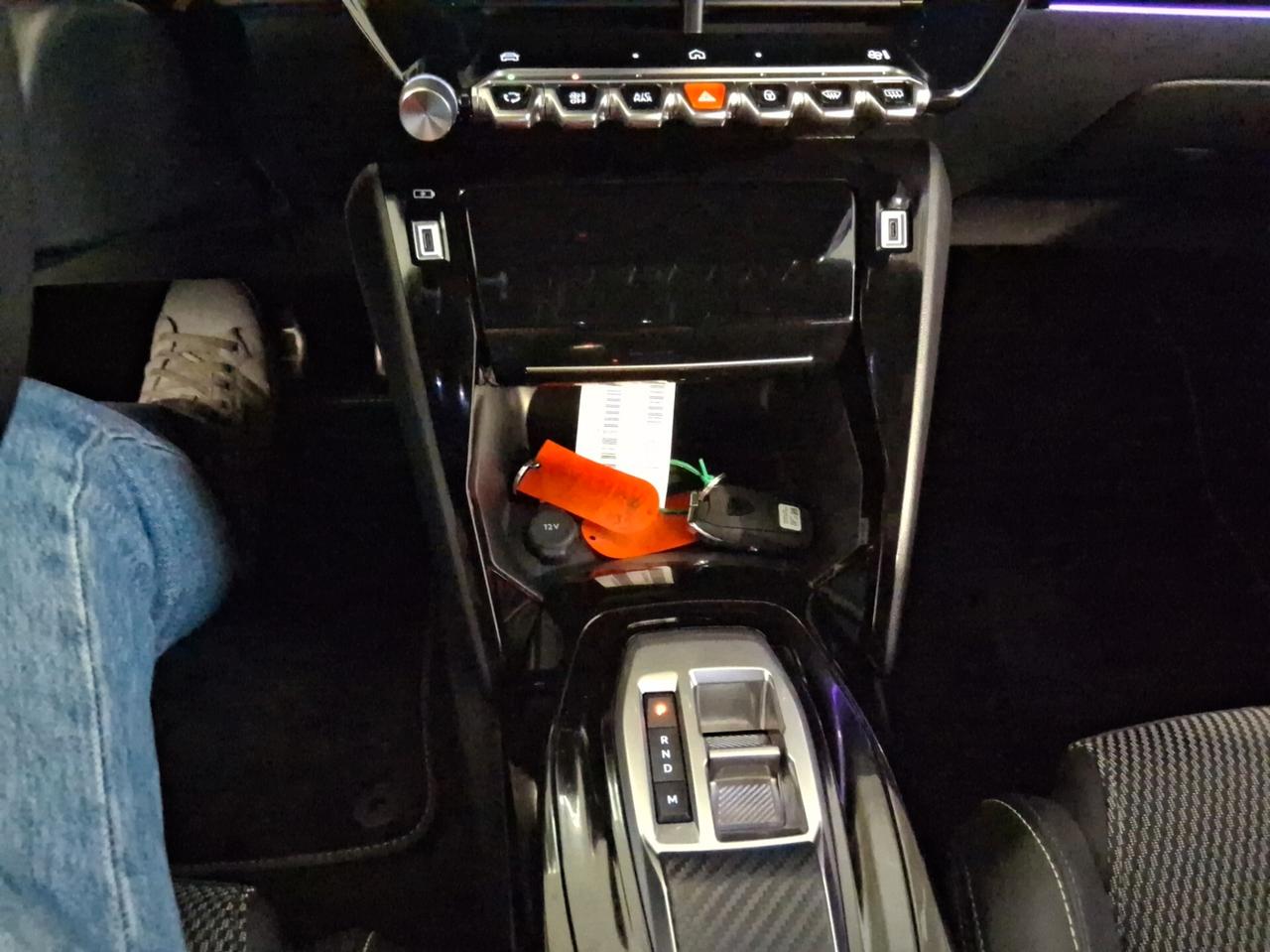 Peugeot 2008 Hybrid 145CV e-DCS6 GT