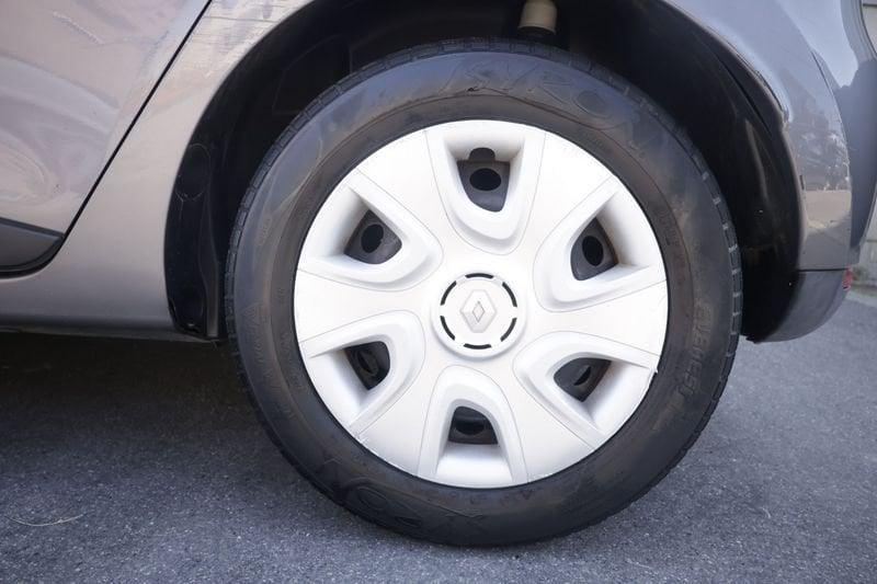 Renault Clio Renault Clio 1.2 75CV 5 porte GPL Costume National Unicoproprietario