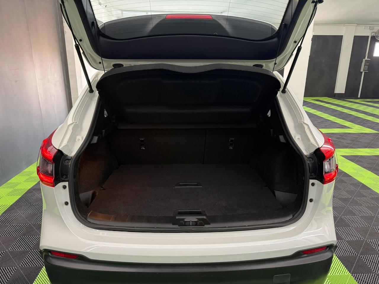 Kia Sportage 1.6 Crdi MHEV Business