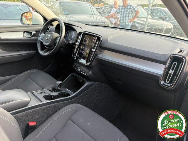 VOLVO XC40 T2 Geartronic Momentum