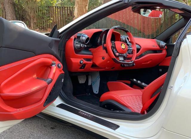 FERRARI F8 Spider "SPEDIZIONE SU RICHIESTA IN TUTTO IL MONDO"