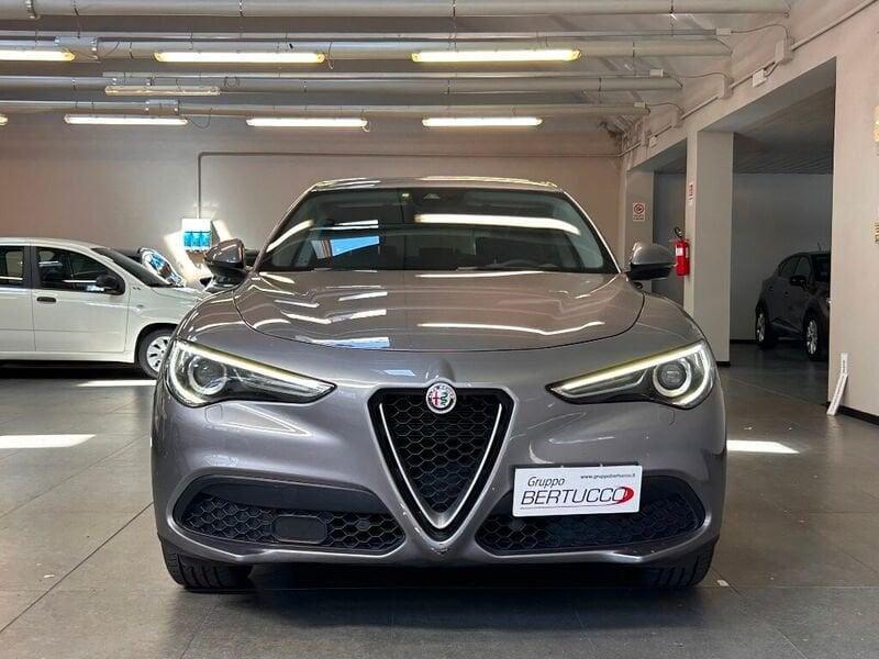 Alfa Romeo Stelvio 2.2 Turbodiesel 160 CV AT8 RWD Sport-Tech