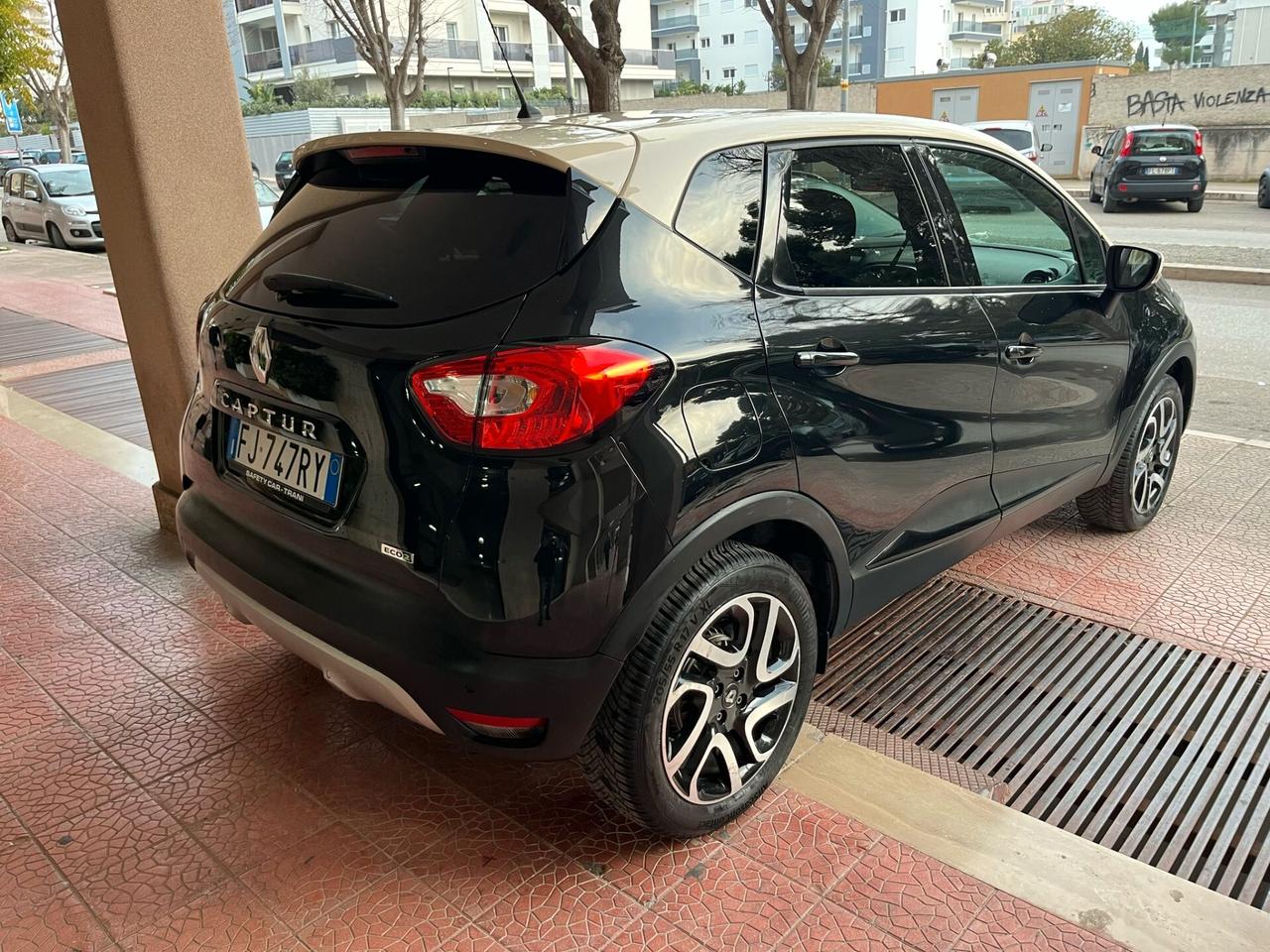 Renault Captur1.5dCi90CV Navi retro garantita-17