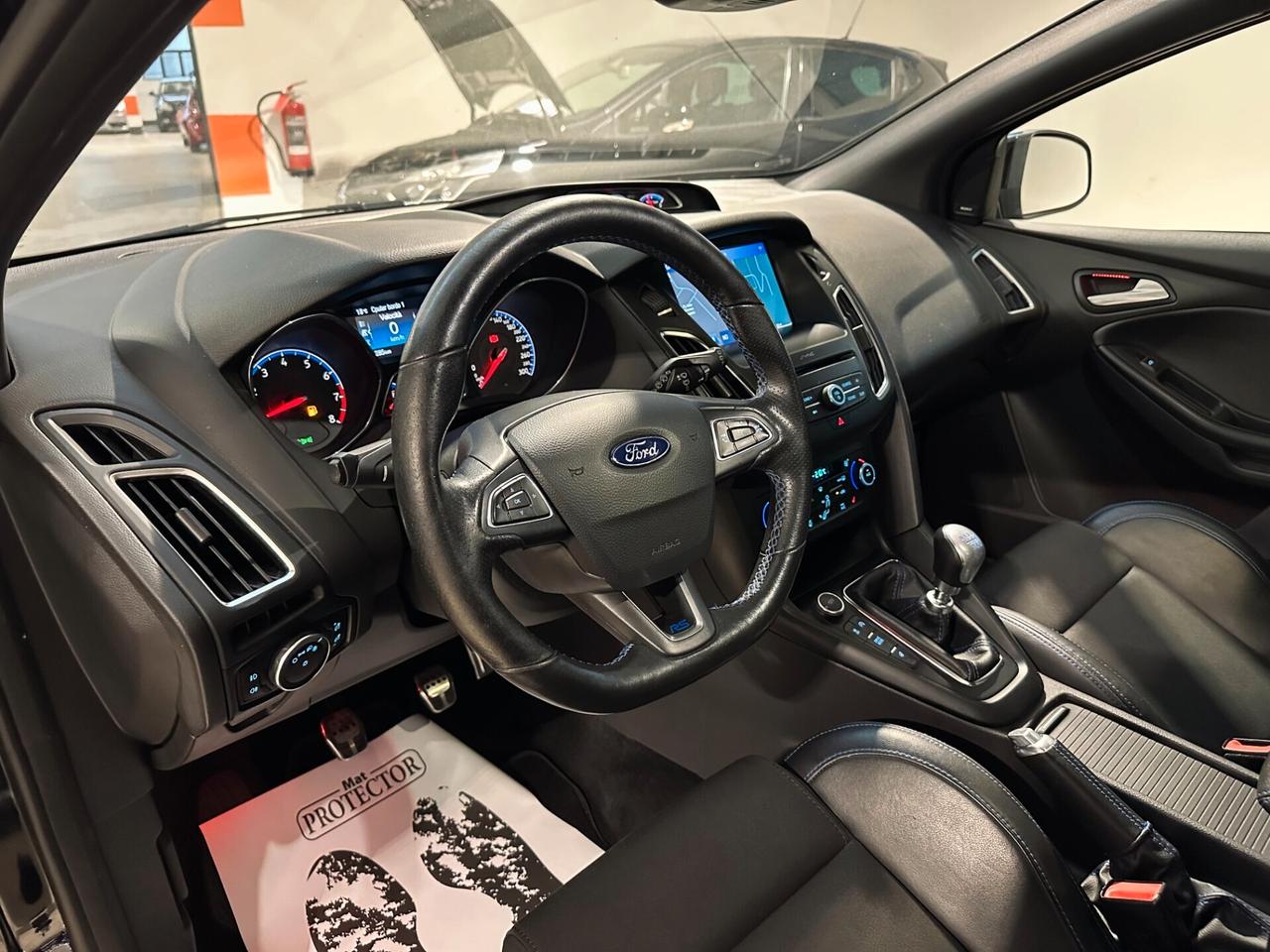 Ford Focus 2.3 350 CV AWD RS