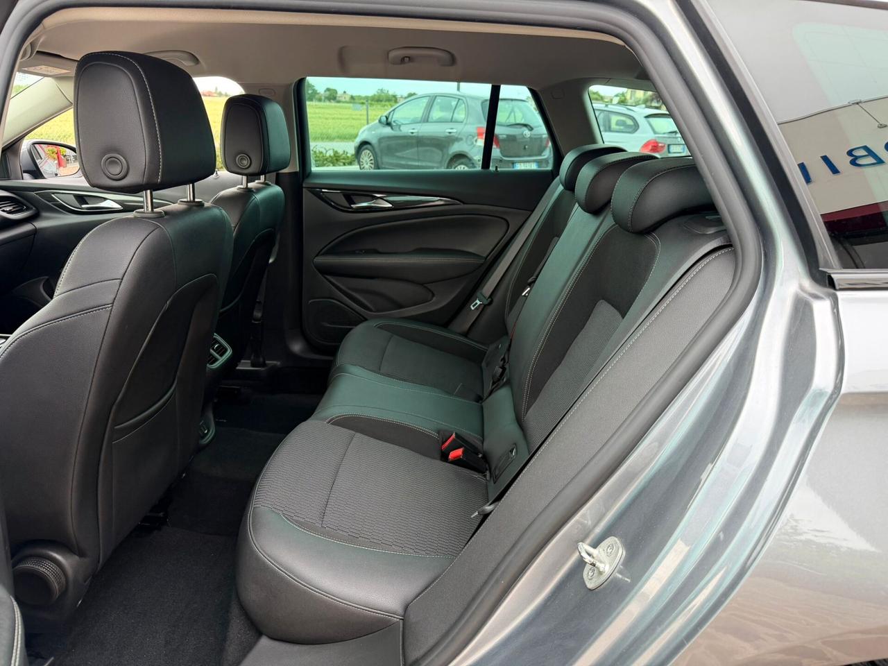 Opel Insignia 1.6 CDTI 136 CV auto