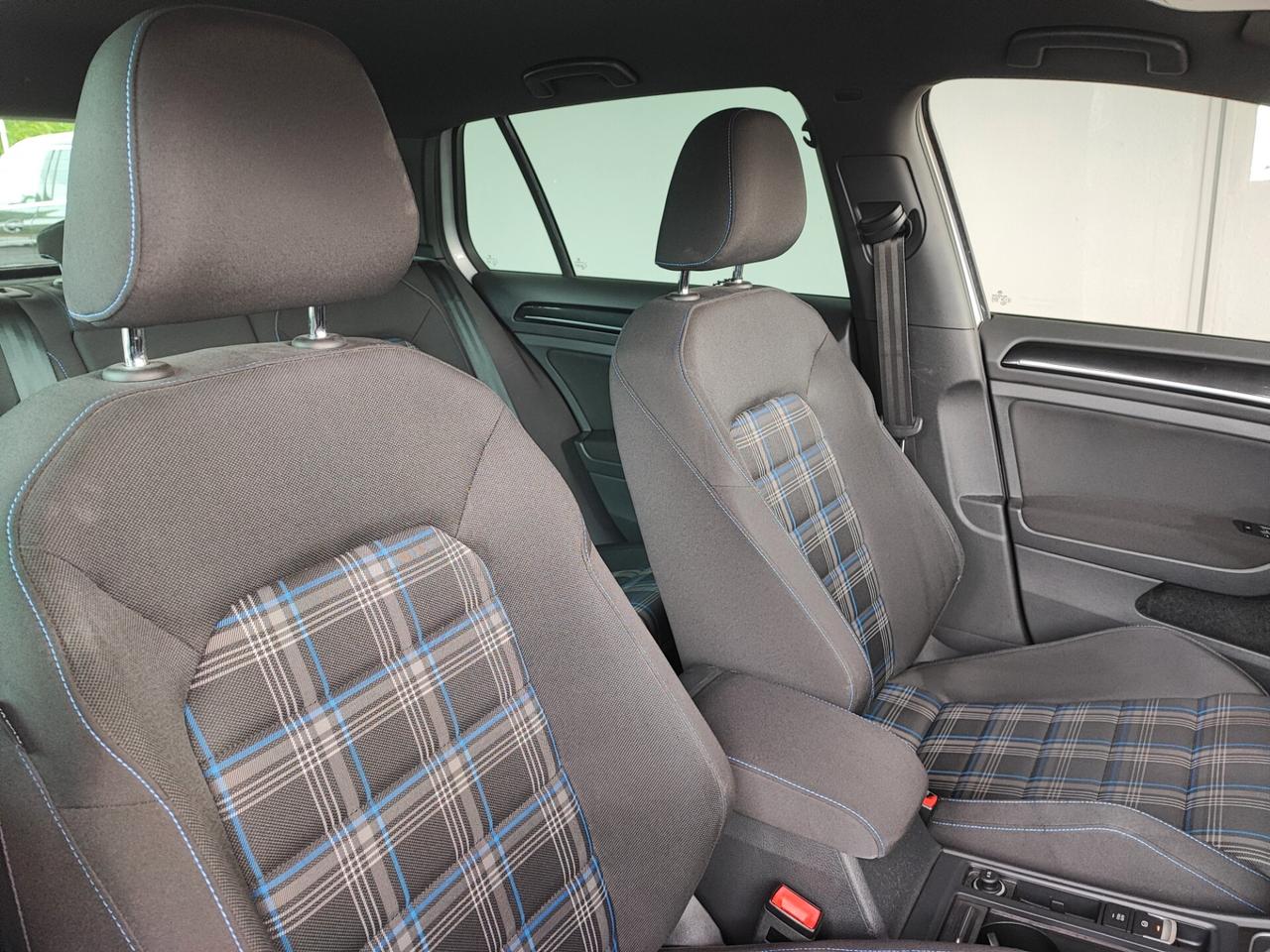 Volkswagen Golf GTE 1.4 TSI DSG 5p. Plug-In-Hybrid