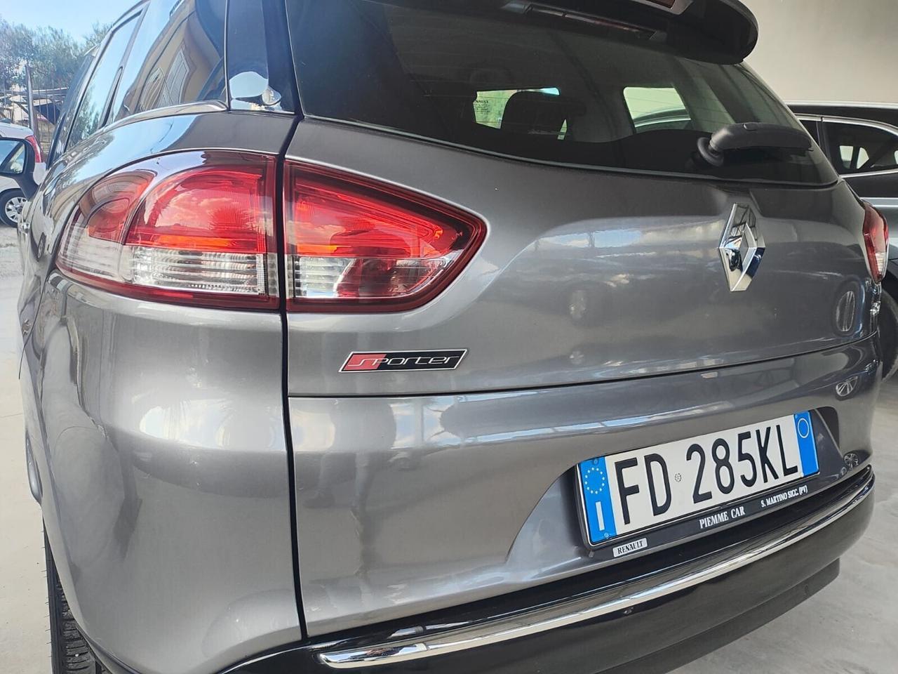 Renault Clio Sporter dCi 8V 90CV full