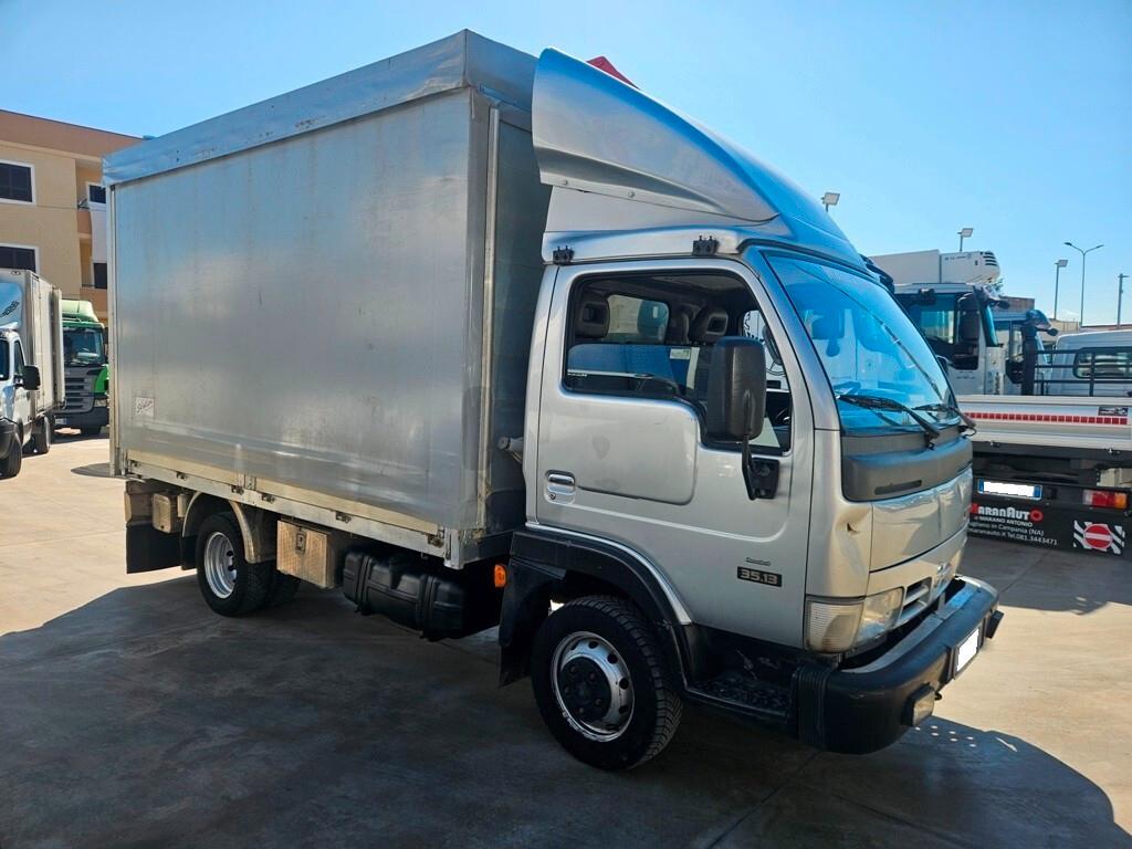 NISSAN CABSTAR 130 CENTINATO-2006