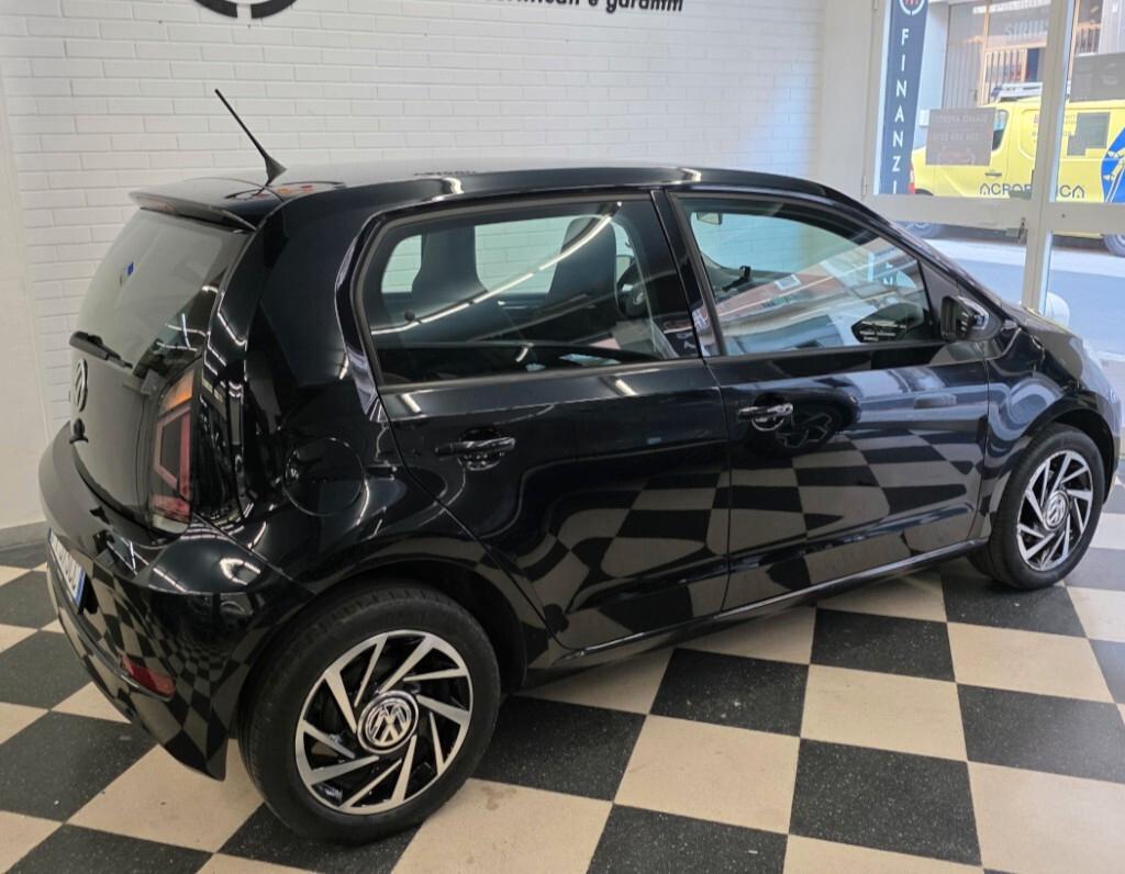 Volkswagen up! 1.0 75 CV 5p. move