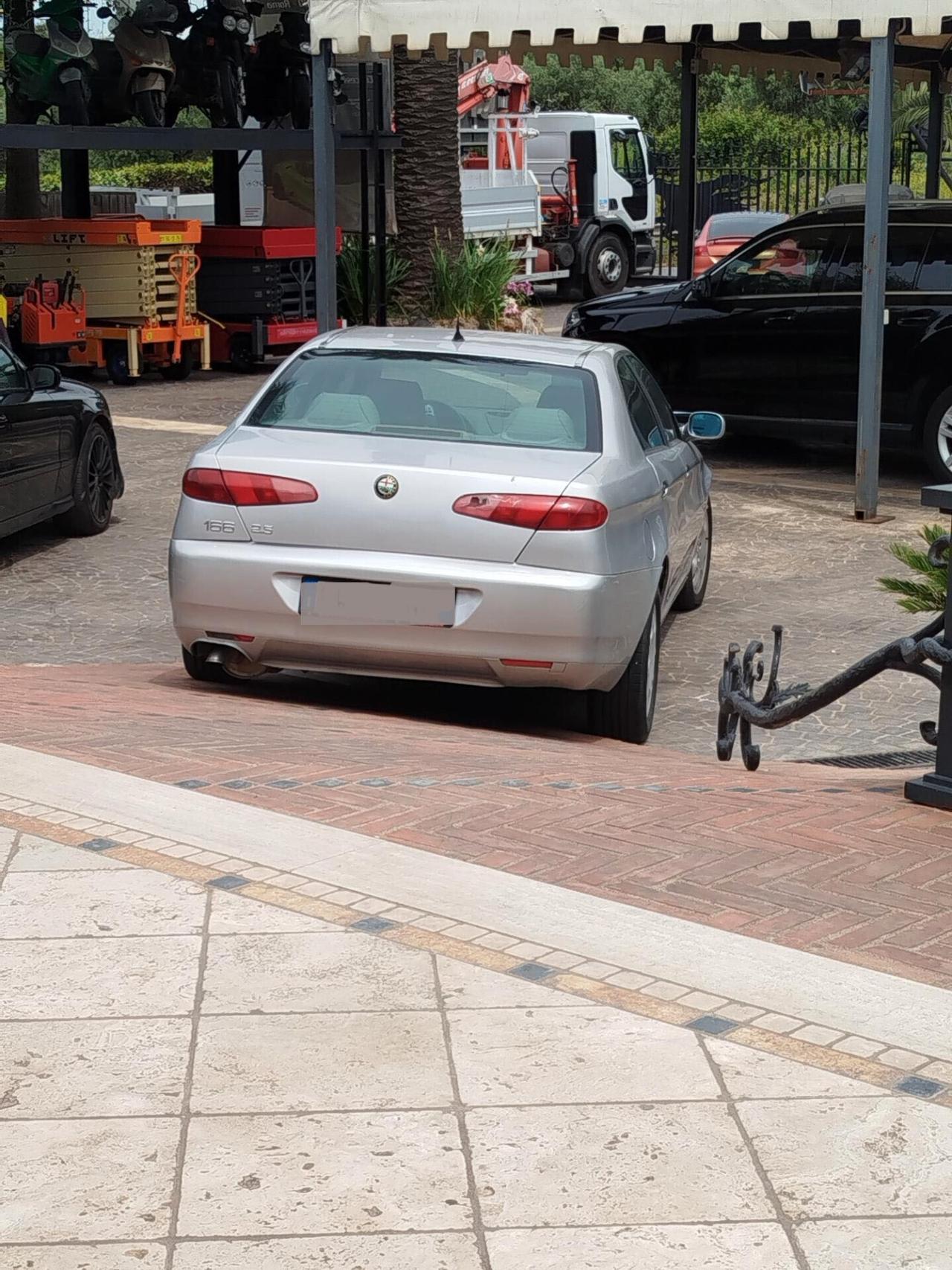 Alfa Romeo 166 2.4 JTD cat Exclusive