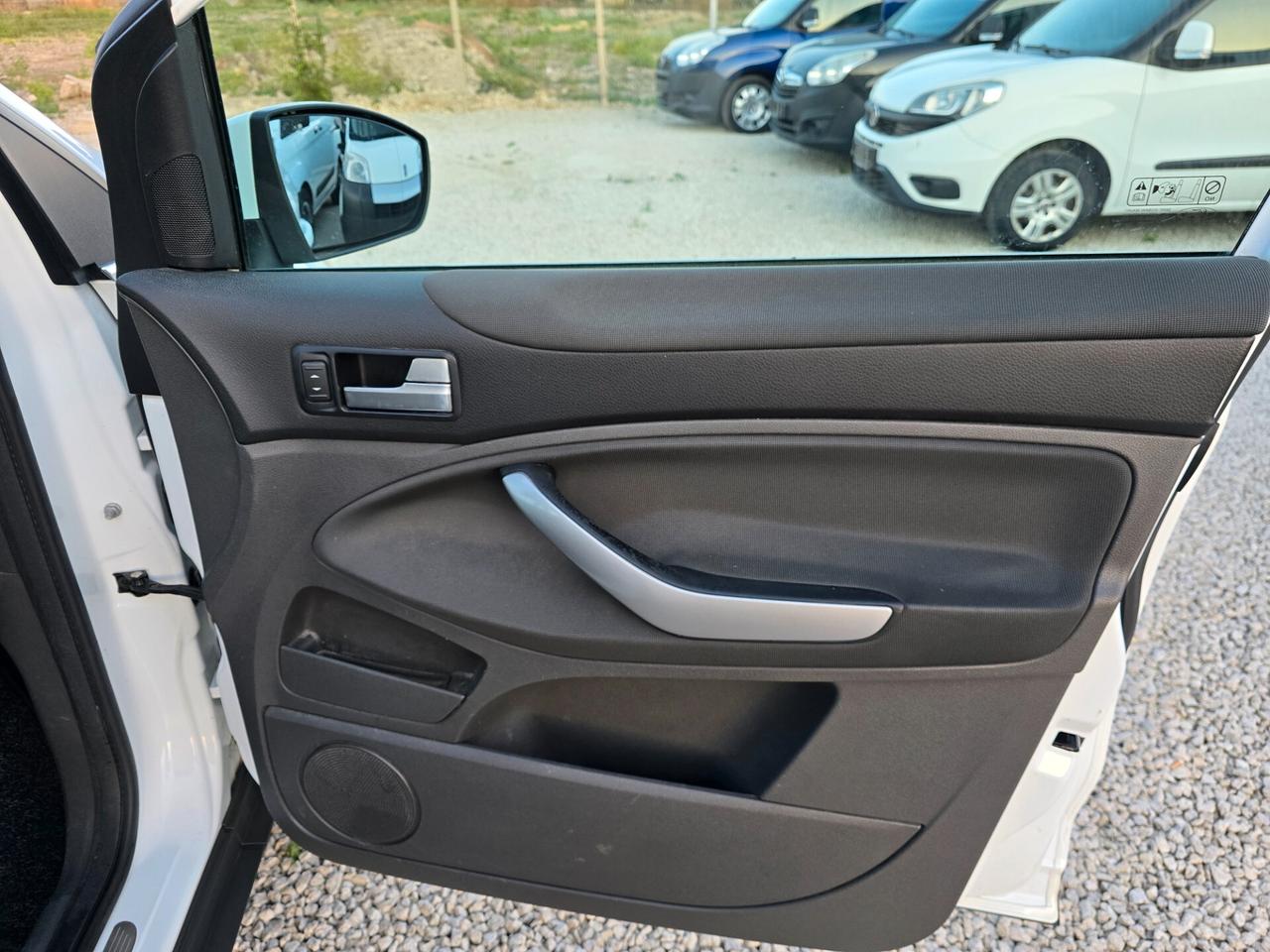 Ford Kuga 2.0 TDCi 140 CV 2WD Titanium DPF