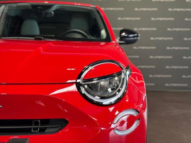 FIAT 600 Hybrid 100 CV DCT MHEV La Prima DISP. ALTRI COLORI