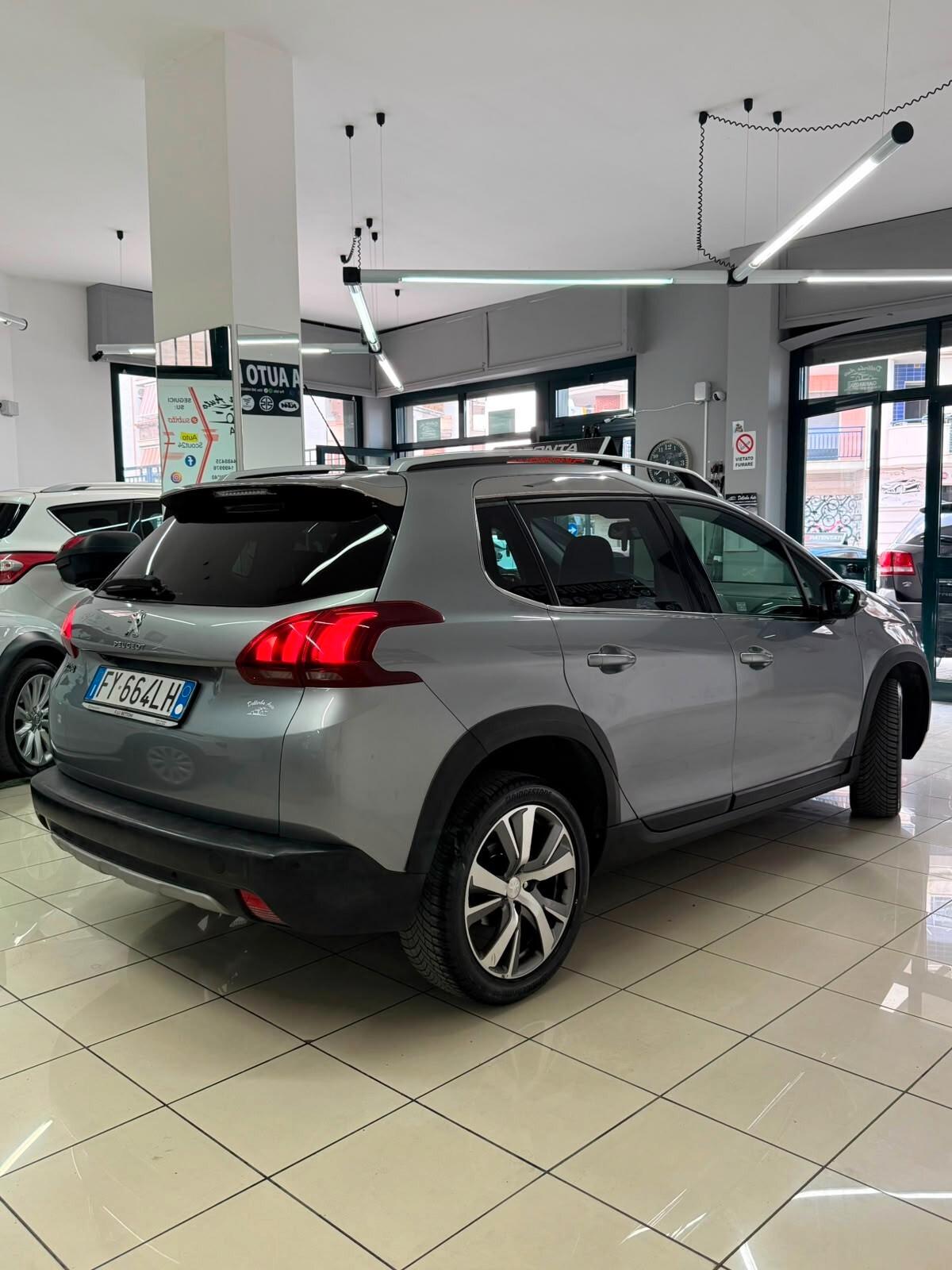 Peugeot 2008 BlueHDi 100 S&S Allure