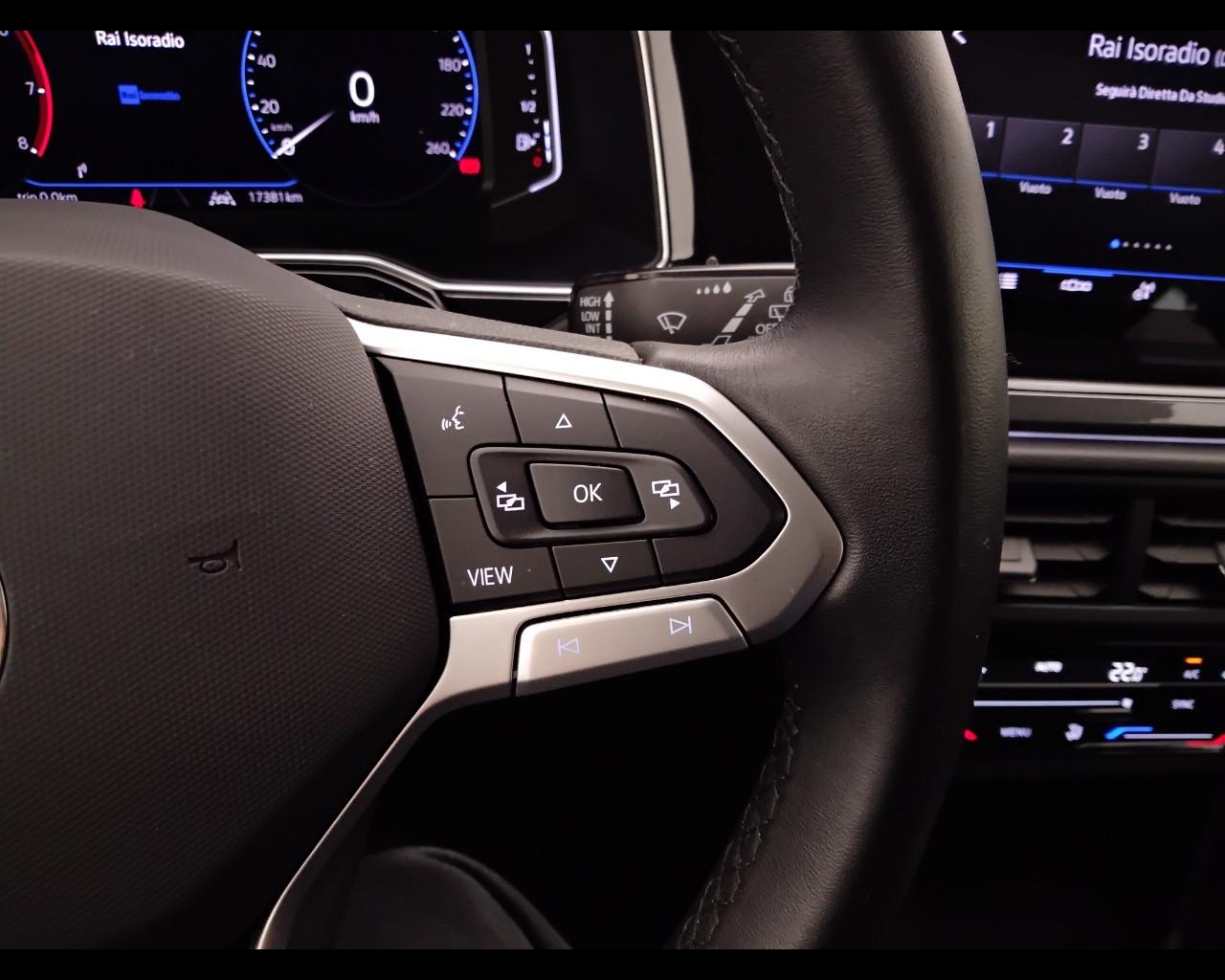 VOLKSWAGEN Polo VI 2022 - Polo 1.0 tsi Style 95cv