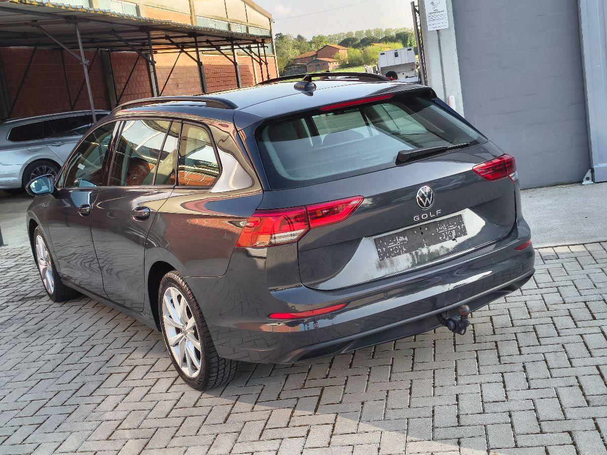 VOLKSWAGEN - Golf - Variant 2.0 TDI SCR Style