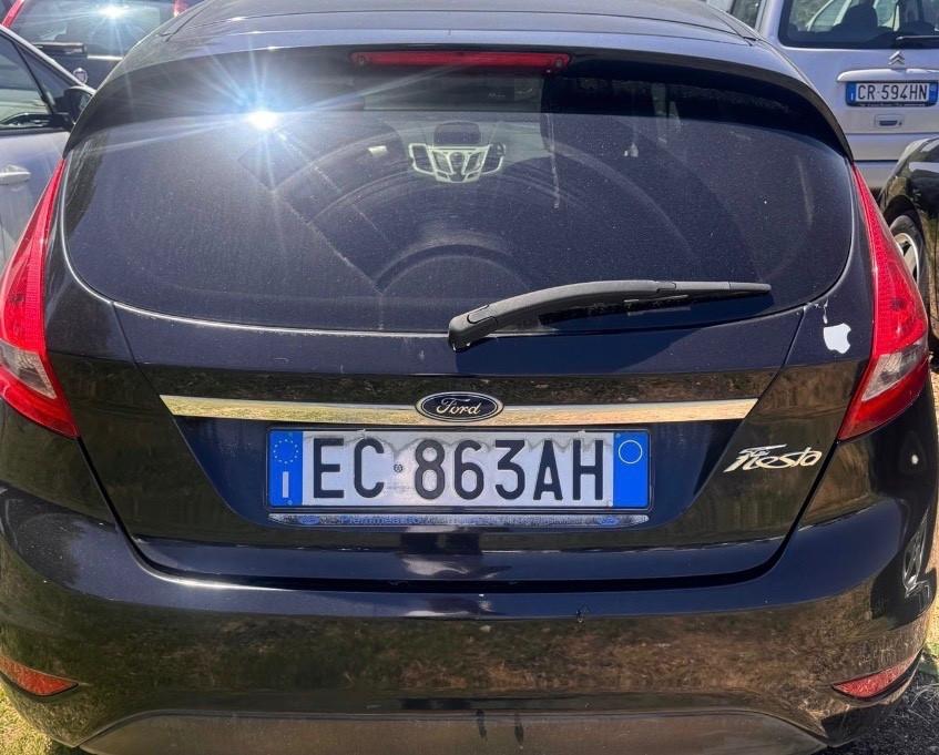 Ford Fiesta 1.4 5 porte Bz.- GPL Titanium