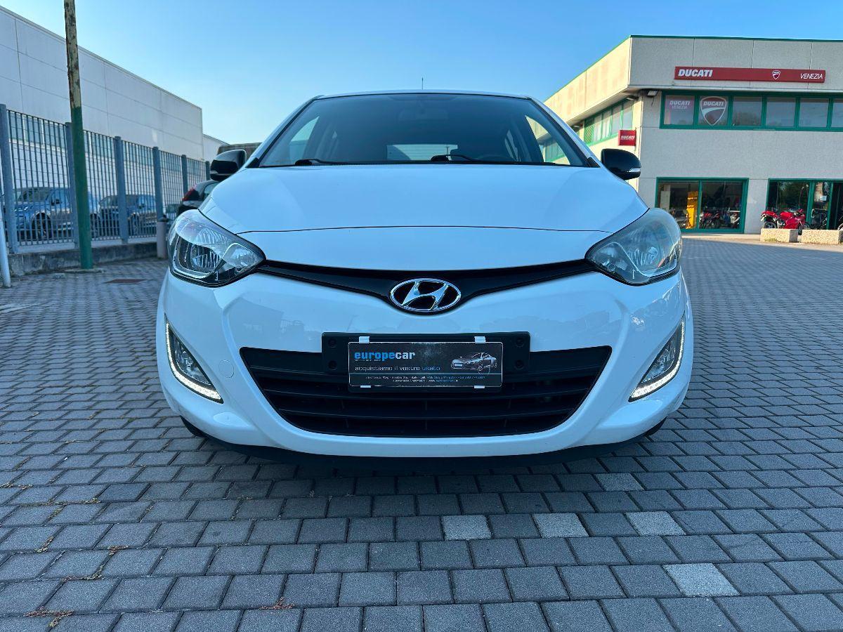 HYUNDAI - i20 - 1.2 5p. Go! Brasil